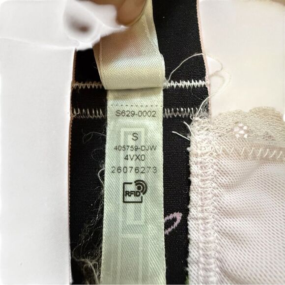 Victoria’s Secret PINK Cherry Lace Triangle Bralette Love Pink Halter Size S - Picture 8 of 11